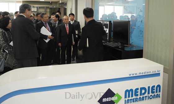 20161130kahpa_medien