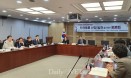 반려동물 산업 발전 위해…`규제 아직 느슨` VS `규제 완화 절실`