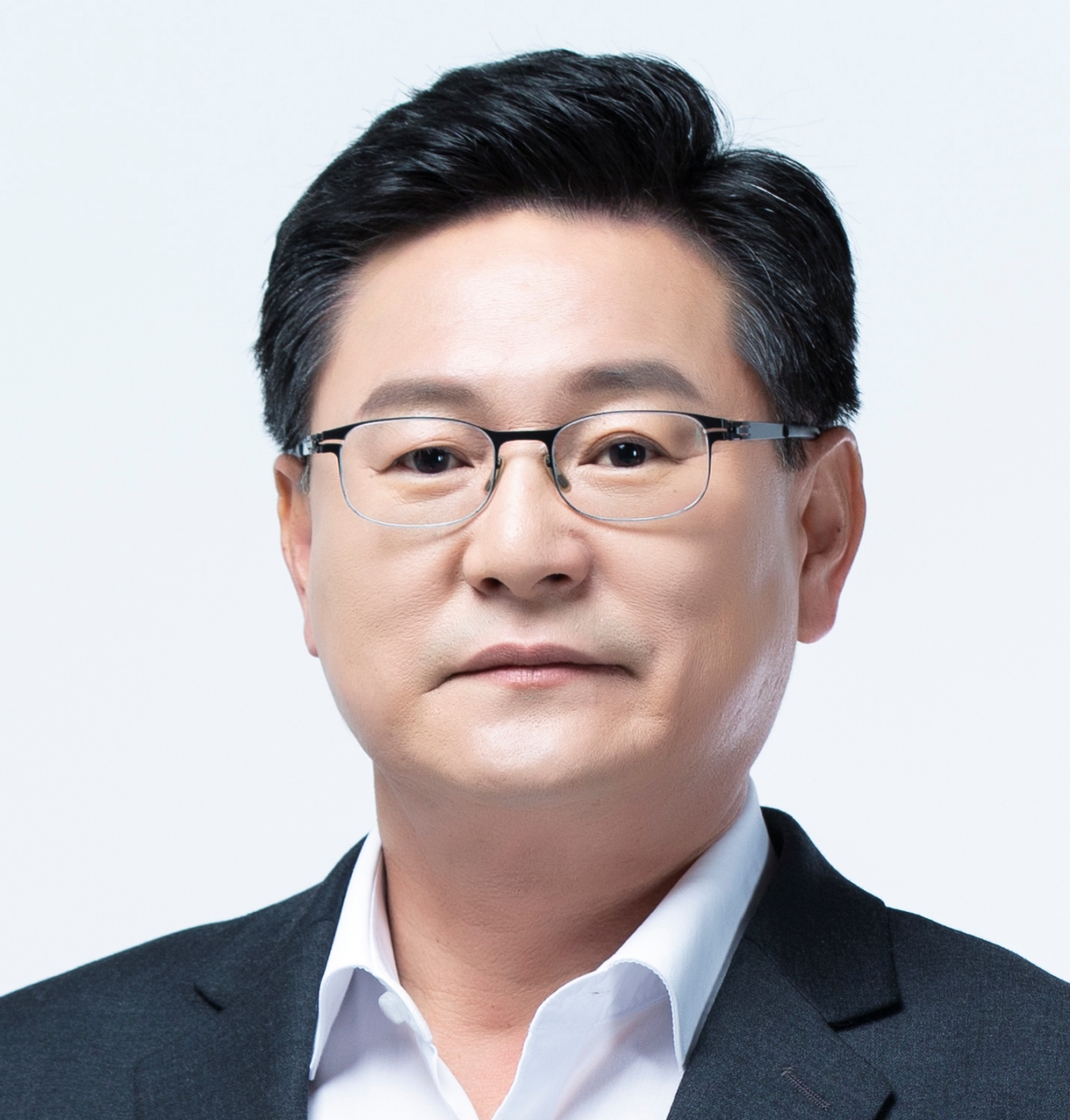 은퇴한 장애인 보조견·군견 돌봐야..법적 근거 만든다