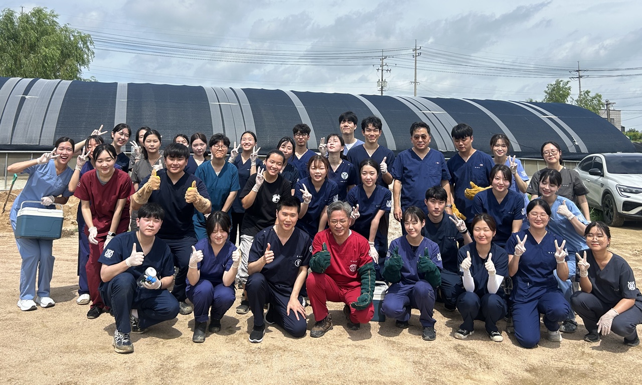 서울대 수의대 나눔회, 여름 장기봉사로 유기견보호소 백신접종 진행 - 뉴스 썸네일 이미지